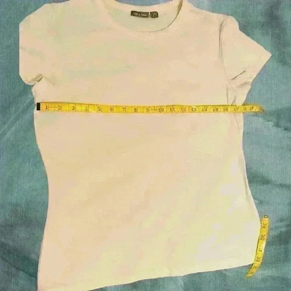 Apt.9 short sleeve top. - Picture 3 of 4